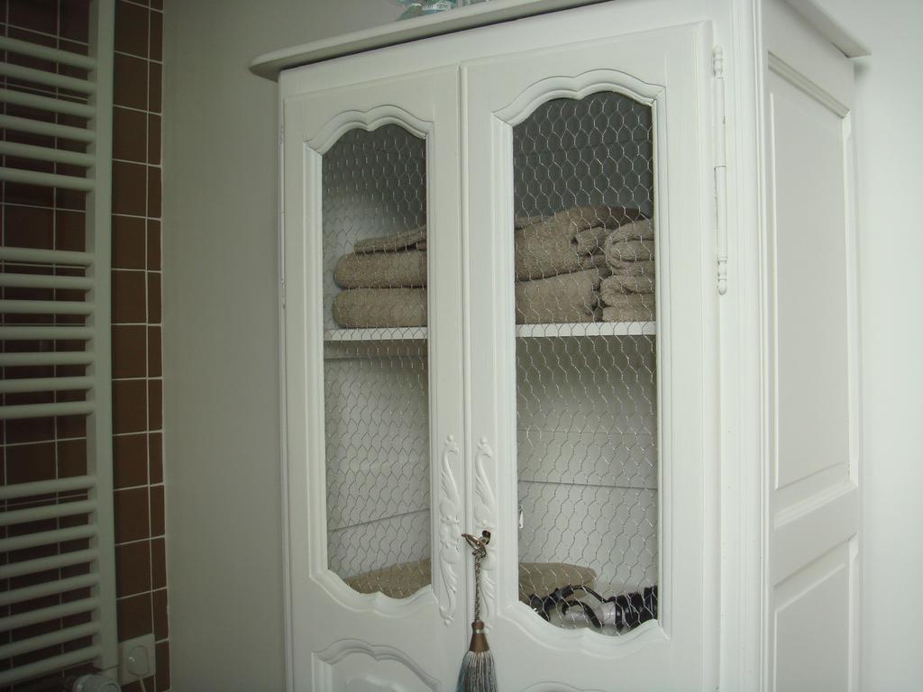 Bed and Breakfast Manoir De La Guerie Ablon Zimmer foto