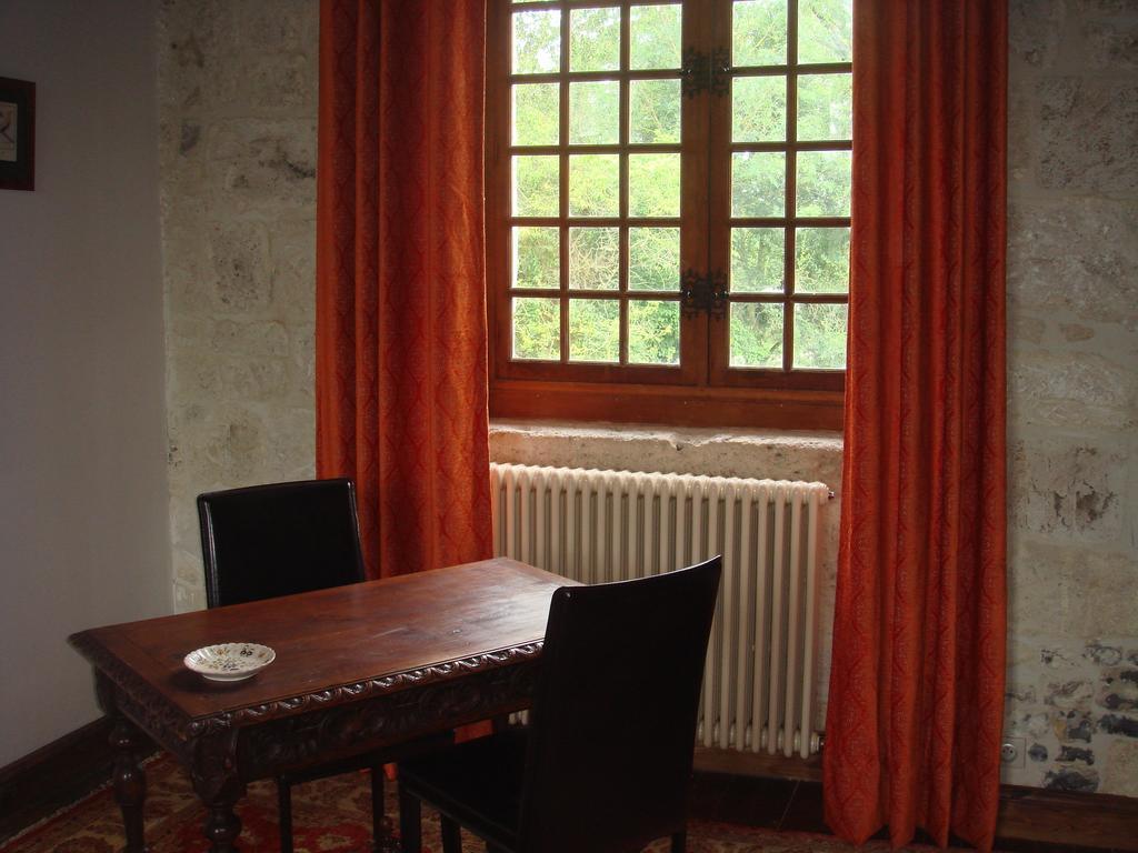 Bed and Breakfast Manoir De La Guerie Ablon Zimmer foto