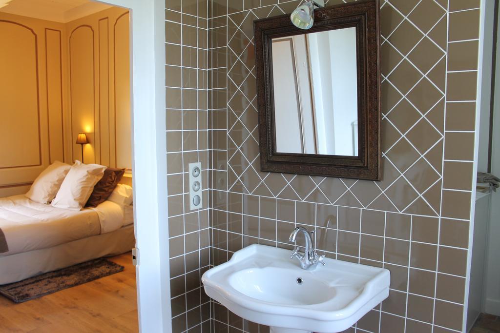 Bed and Breakfast Manoir De La Guerie Ablon Zimmer foto
